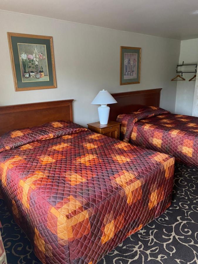 Malibu Inn Lake Delton Kültér fotó