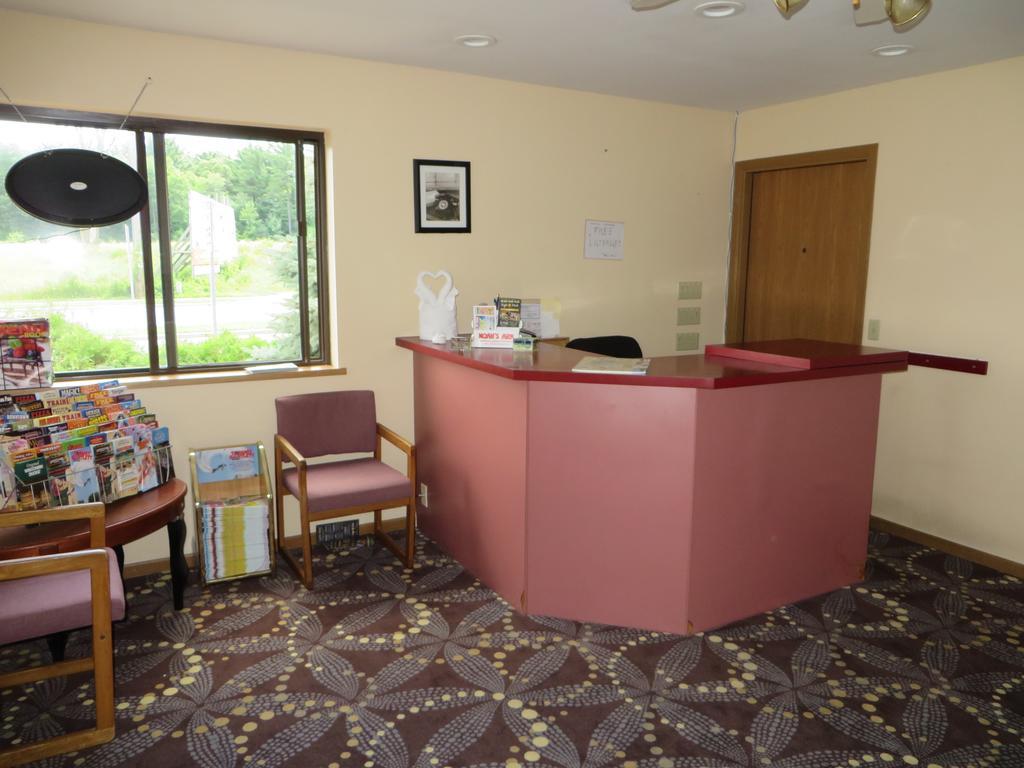 Malibu Inn Lake Delton Kültér fotó
