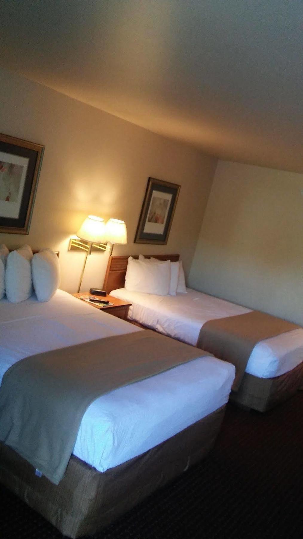 Malibu Inn Lake Delton Kültér fotó